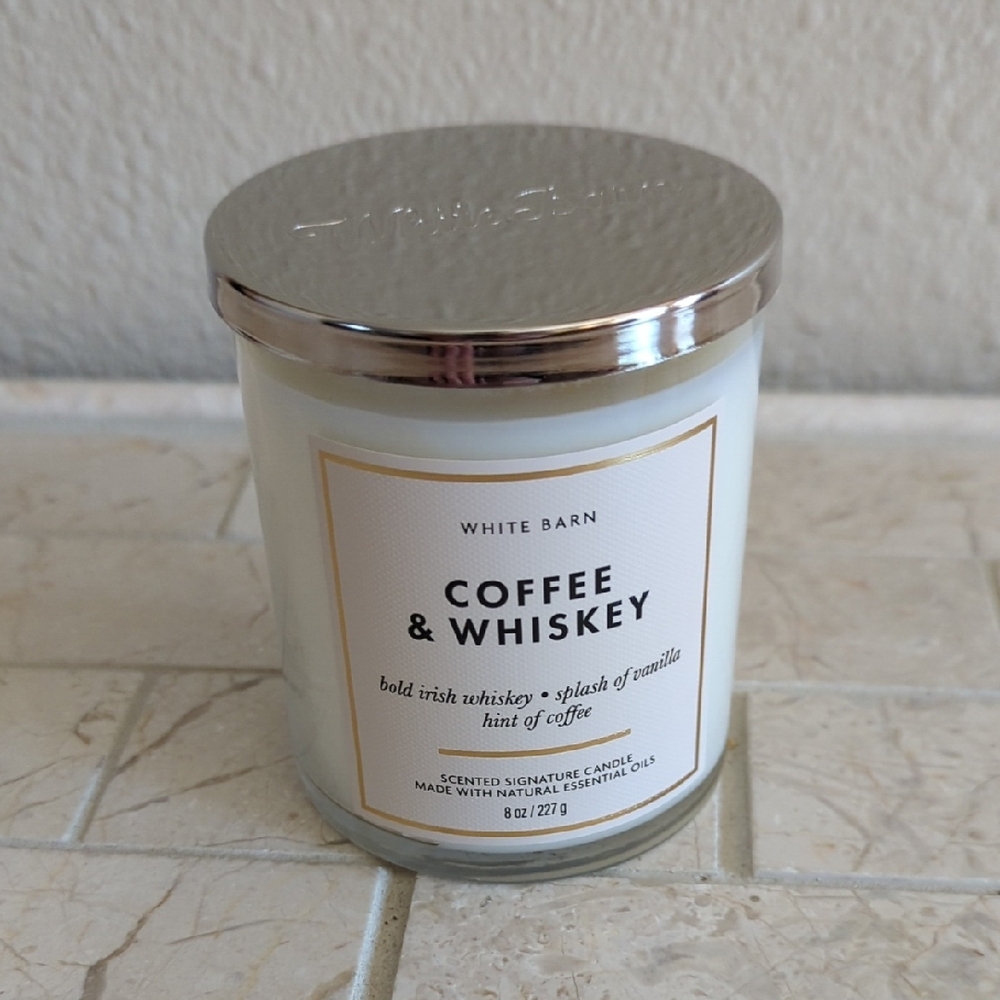 White Barn Candle